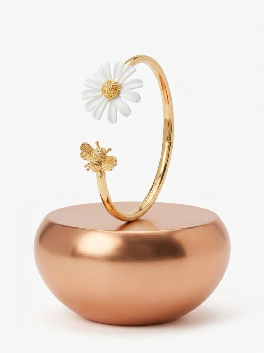 kate spade Gold Daisy & Bee Open Cuff Bracelet - White Daisy